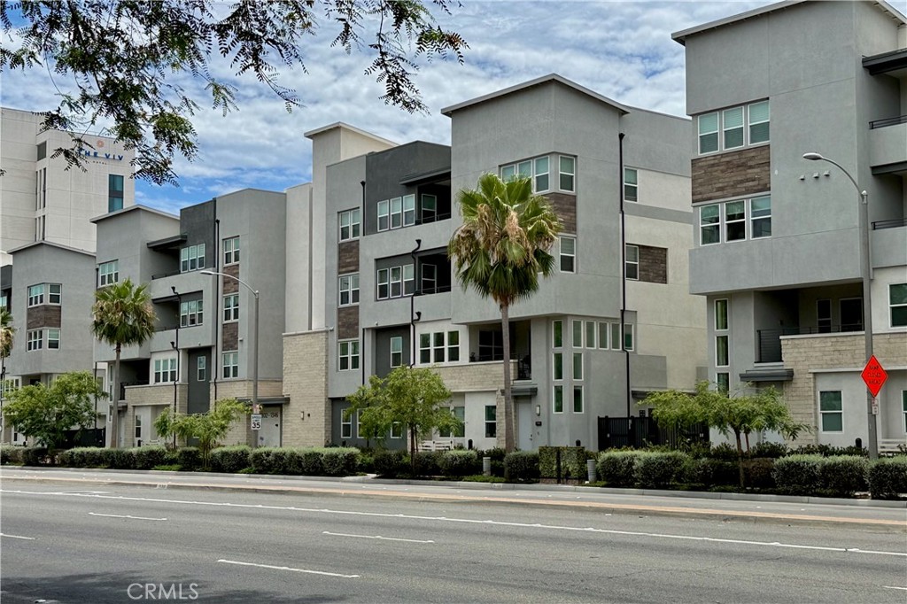 1130 S Urbana, Anaheim, CA 92805 — photo 1