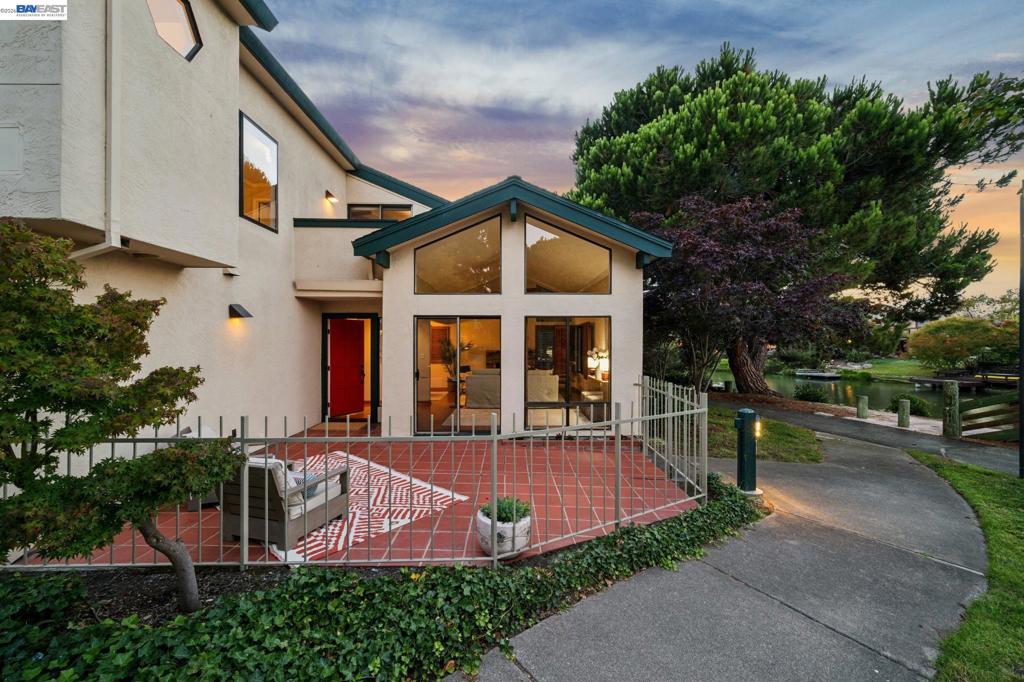 918 Ironwood Rd, Alameda, CA 94502 — photo 1
