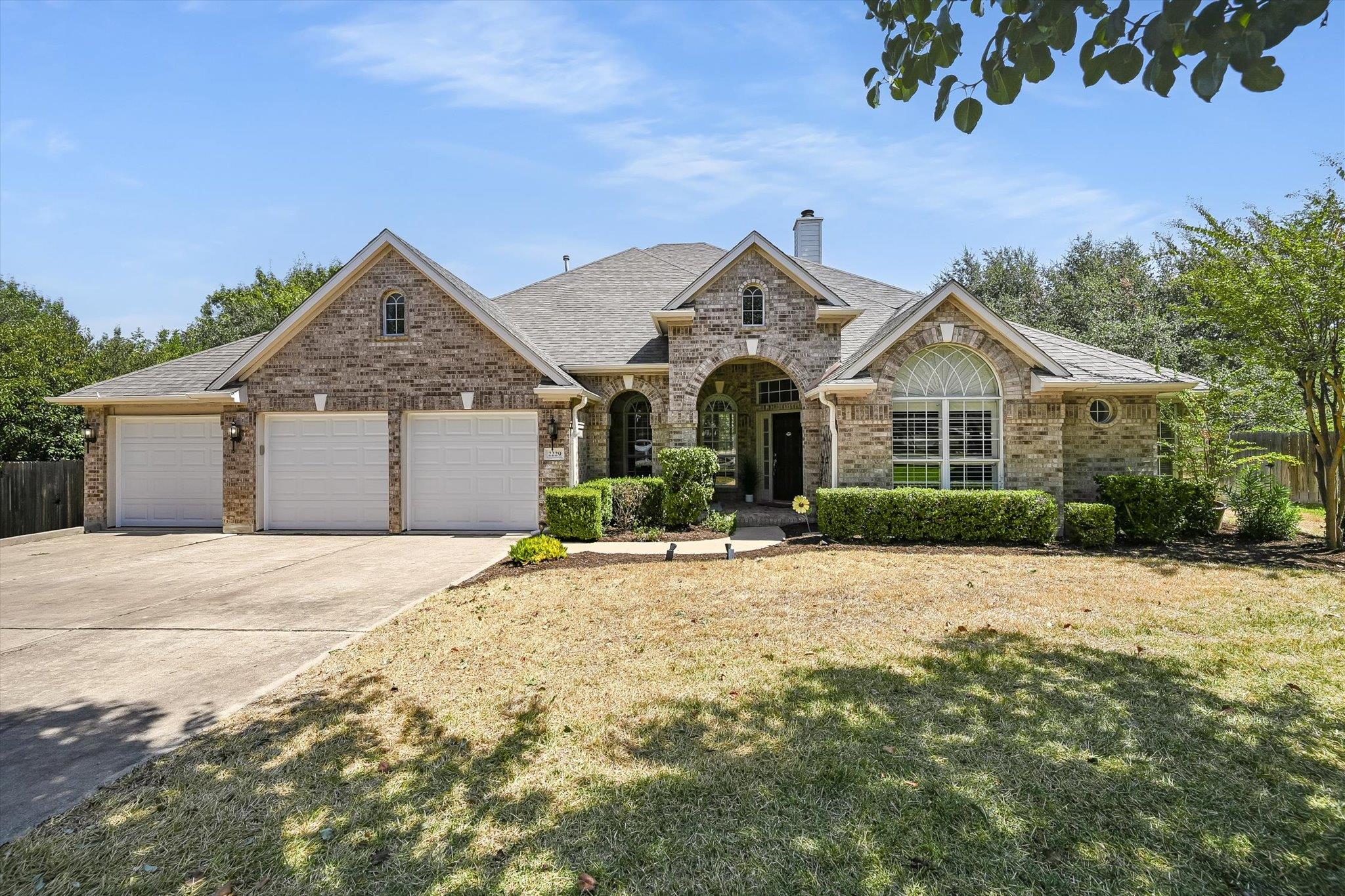 2229 Buena Vista, Round Rock, TX 78665 — photo 1