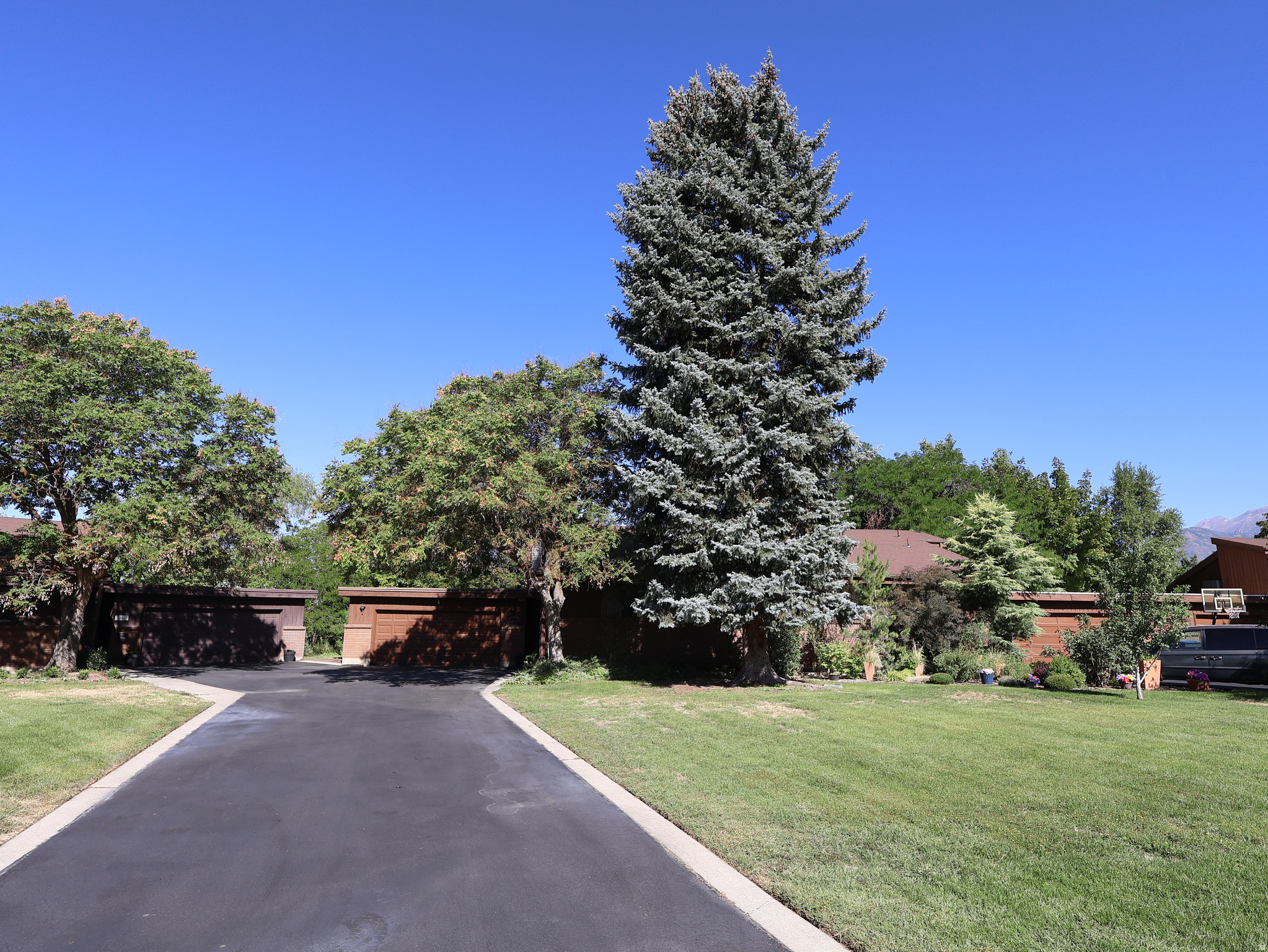 2755 N EDGEWOOD DR, Provo, UT 84604 — photo 1