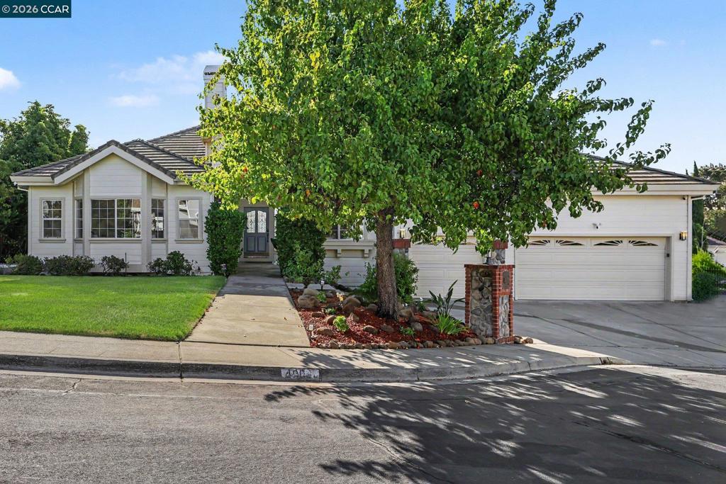 4004 Browning Dr, Concord, CA 94518 — photo 1