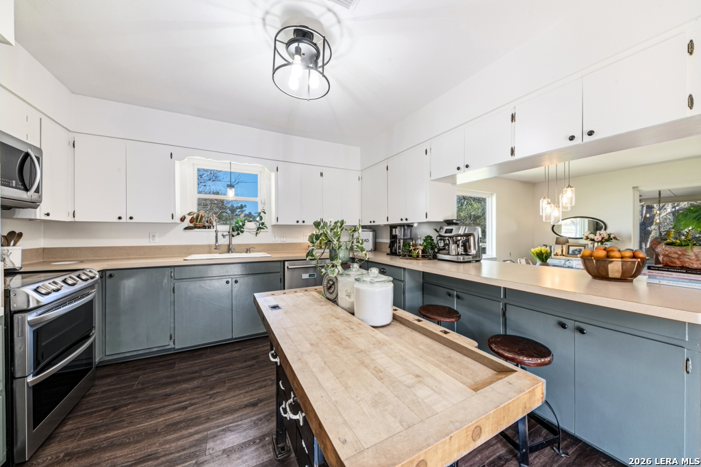 791 Edwards, ,  78132 — photo 1