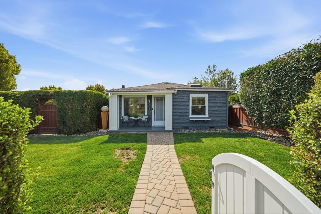 1005 Hall Street, San Carlos, CA 94070 — photo 1