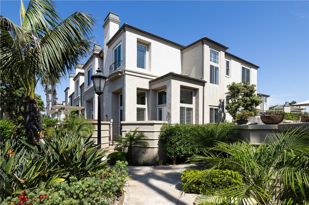 19427 Surfset, Huntington Beach, CA 92648 — photo 1
