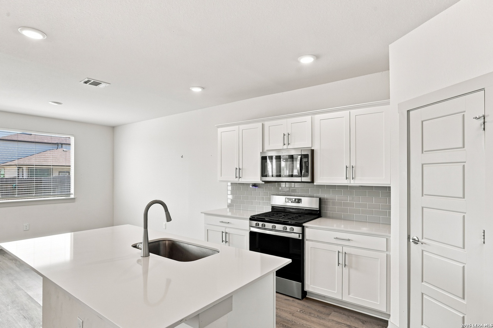 1315 PLYMOUTH RD, , 78666 — photo 1