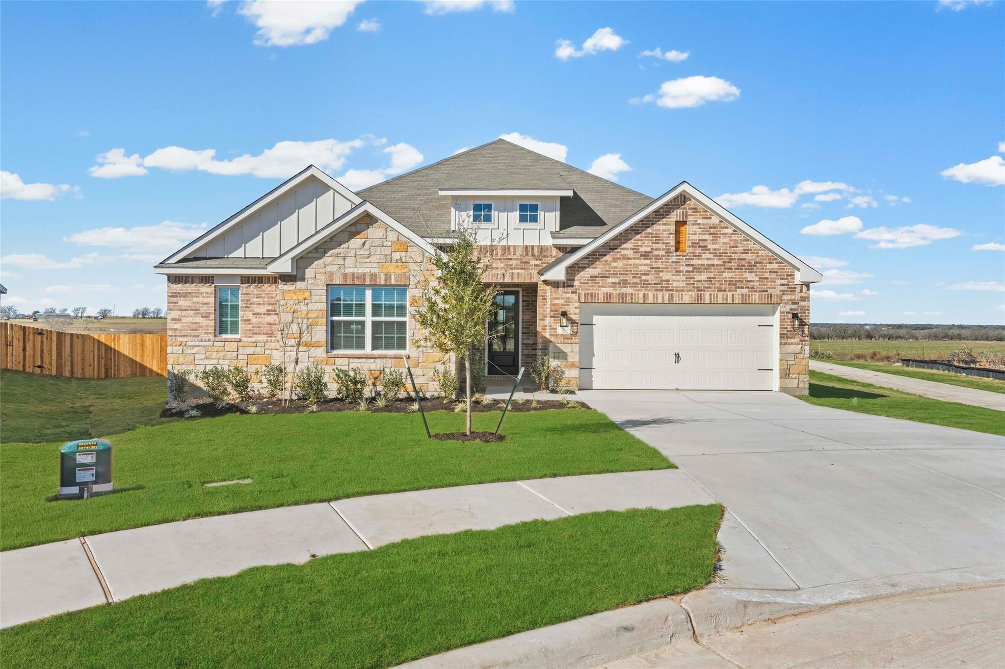 521 Luna Blue, Jarrell, TX 76537 — photo 1