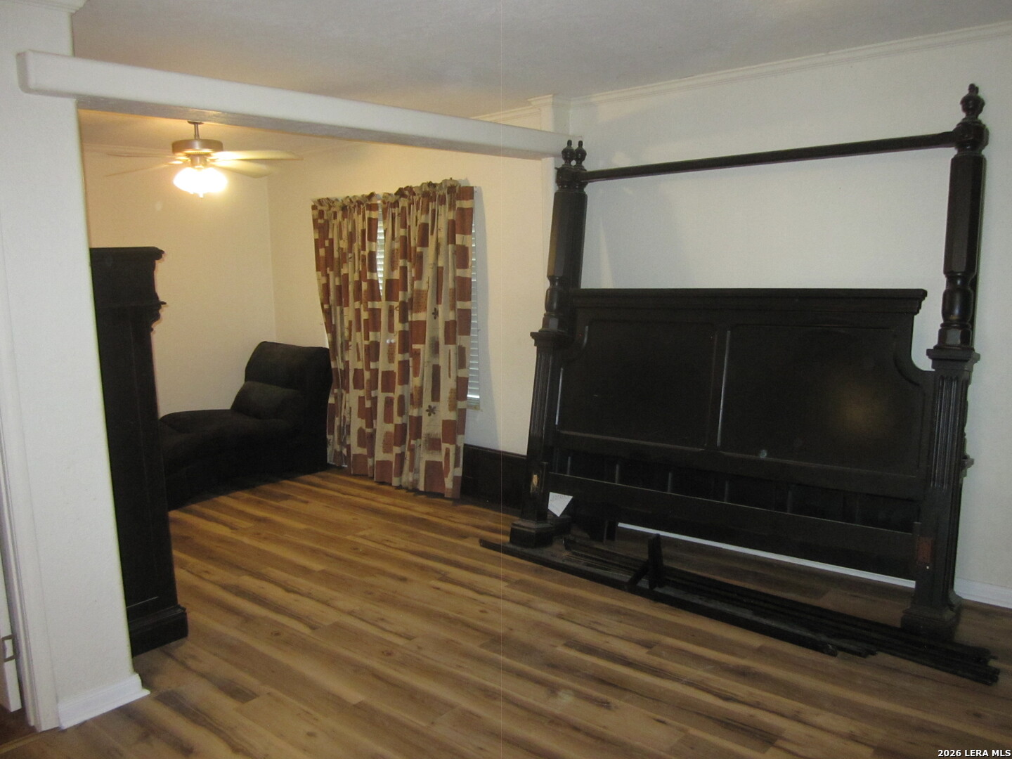 102 S Robin Hill View, ,  78028 — photo 1