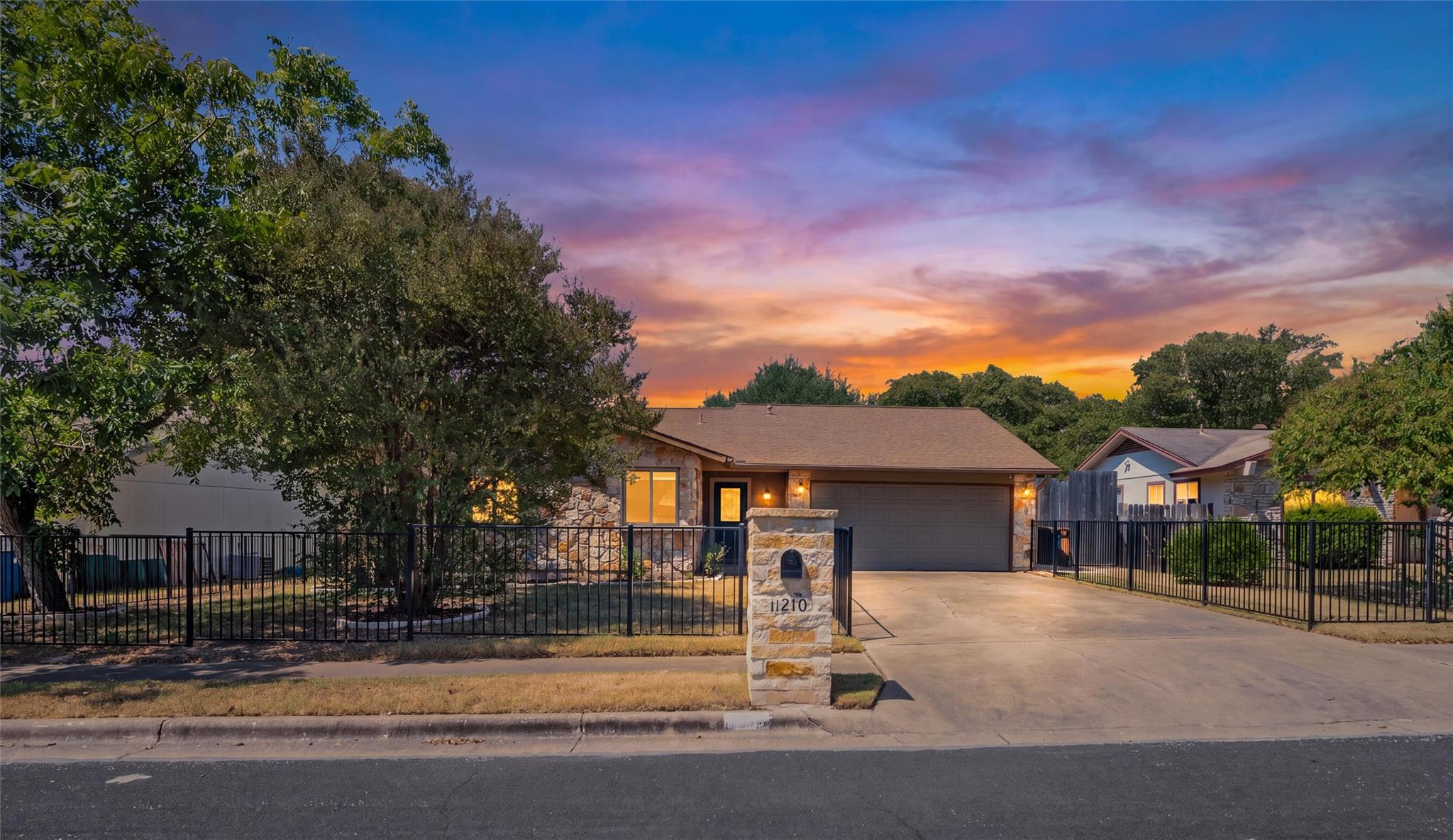 11210 Henge, Austin, TX 78759 — photo 1