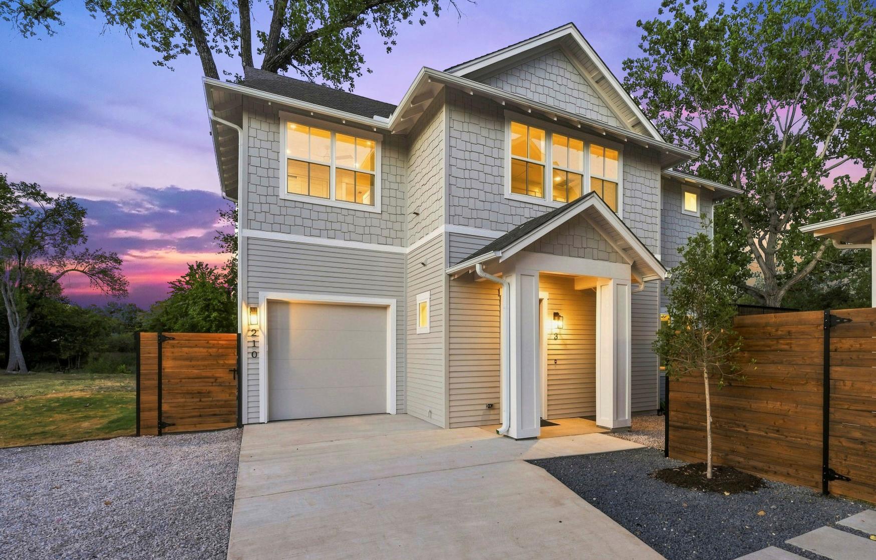 210 Mockingbird, Austin, TX 78745 — photo 1