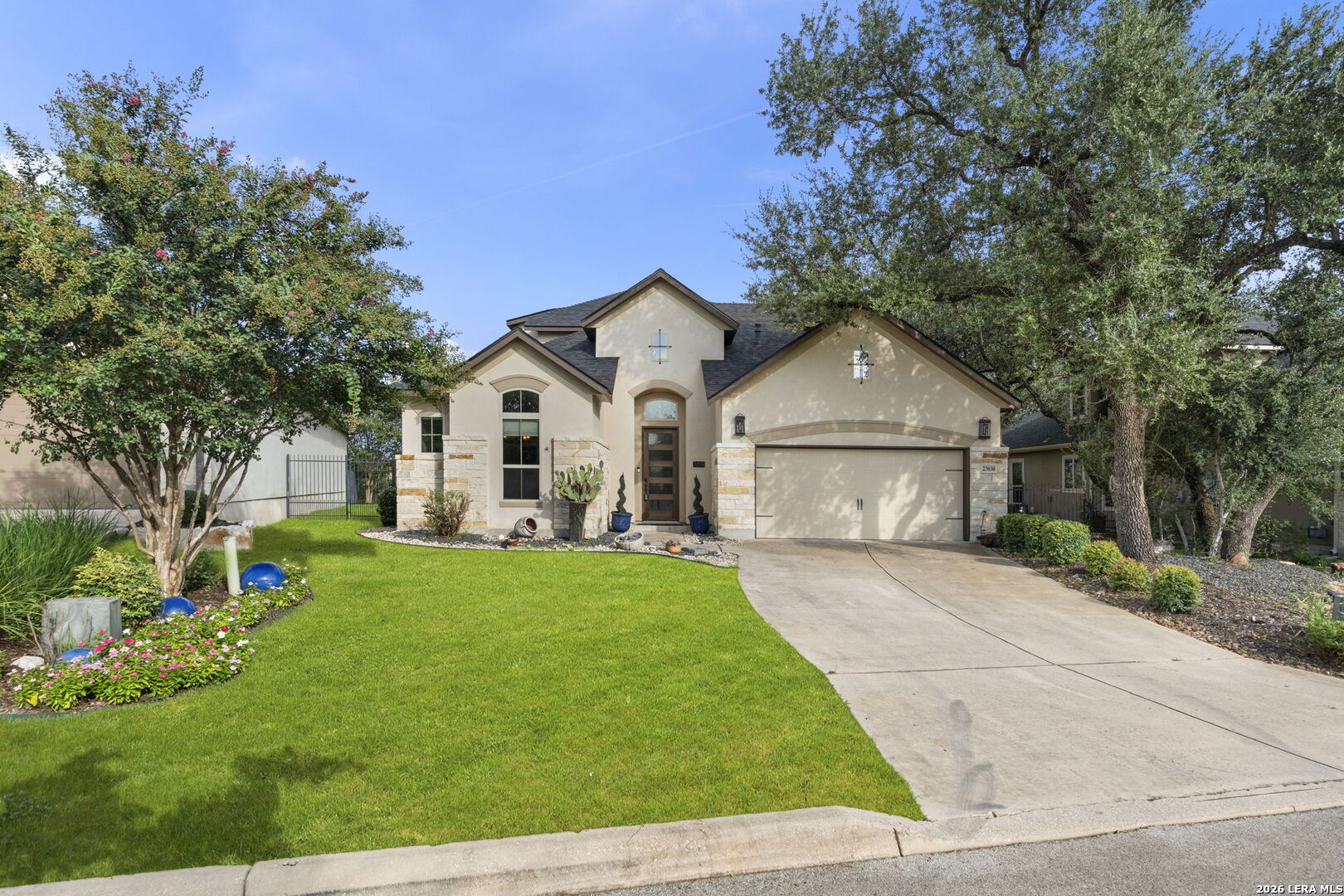 23030 Diamante, , 78261 — photo 1