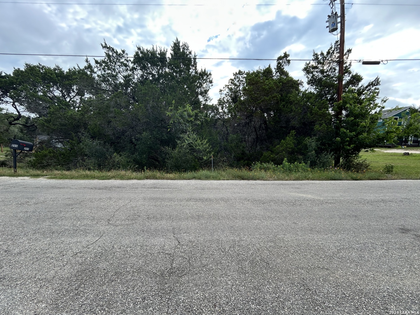 152 SCENIC LOOP, , 78133 — photo 1
