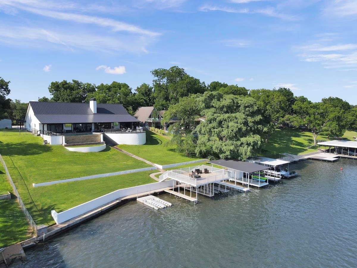 3120 River Oaks, Kingsland, TX 78639 — photo 1