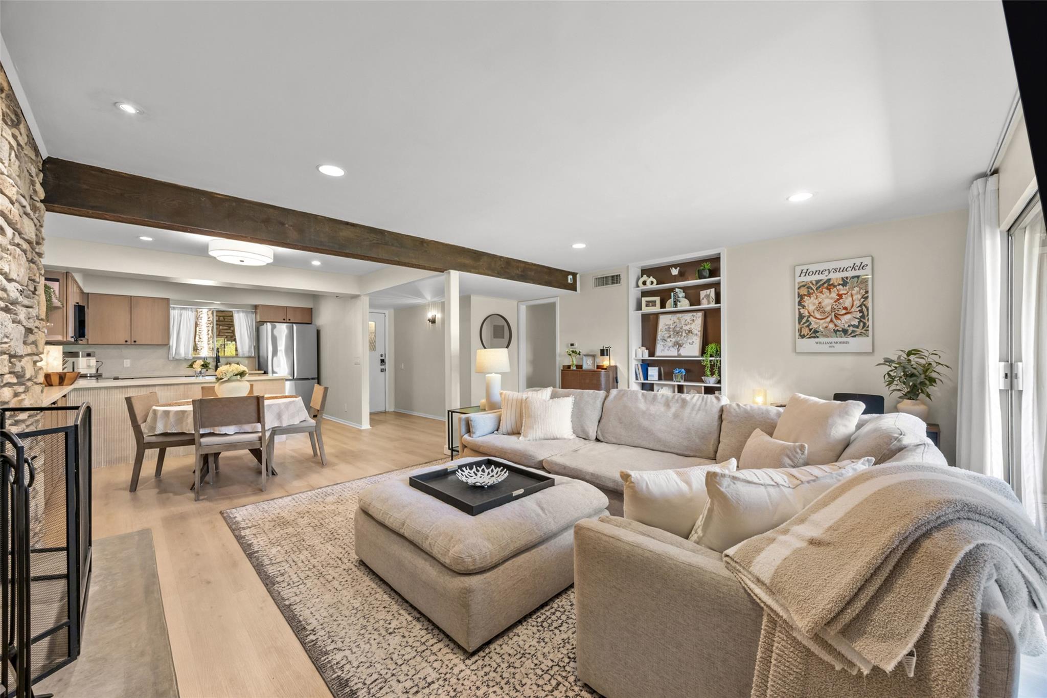 1304 Mariposa, Austin, TX 78704 — photo 1