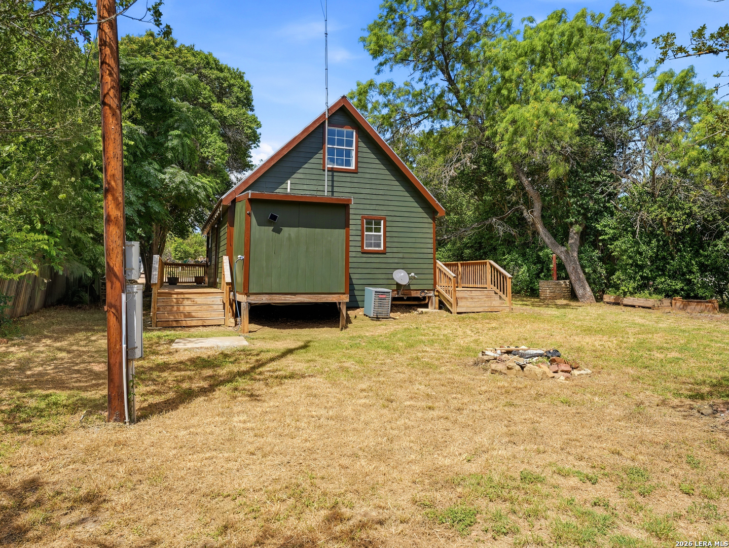 301 MADRONA LN, , 78003 — photo 1