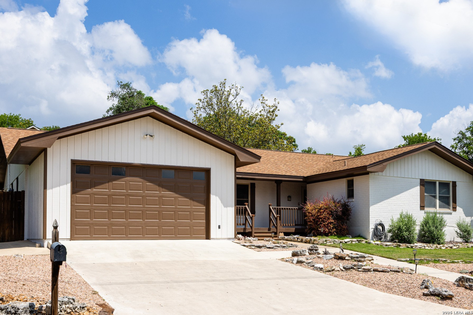 708 Mockingbird Lane, Kerrville, TX 78028 — photo 1