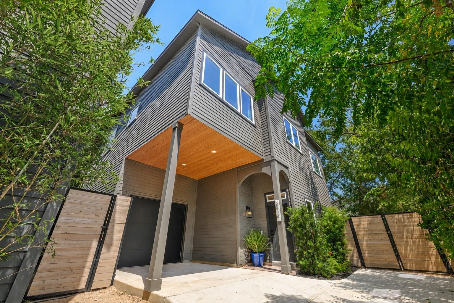 826 Morrow, Austin, TX 78757 — photo 1