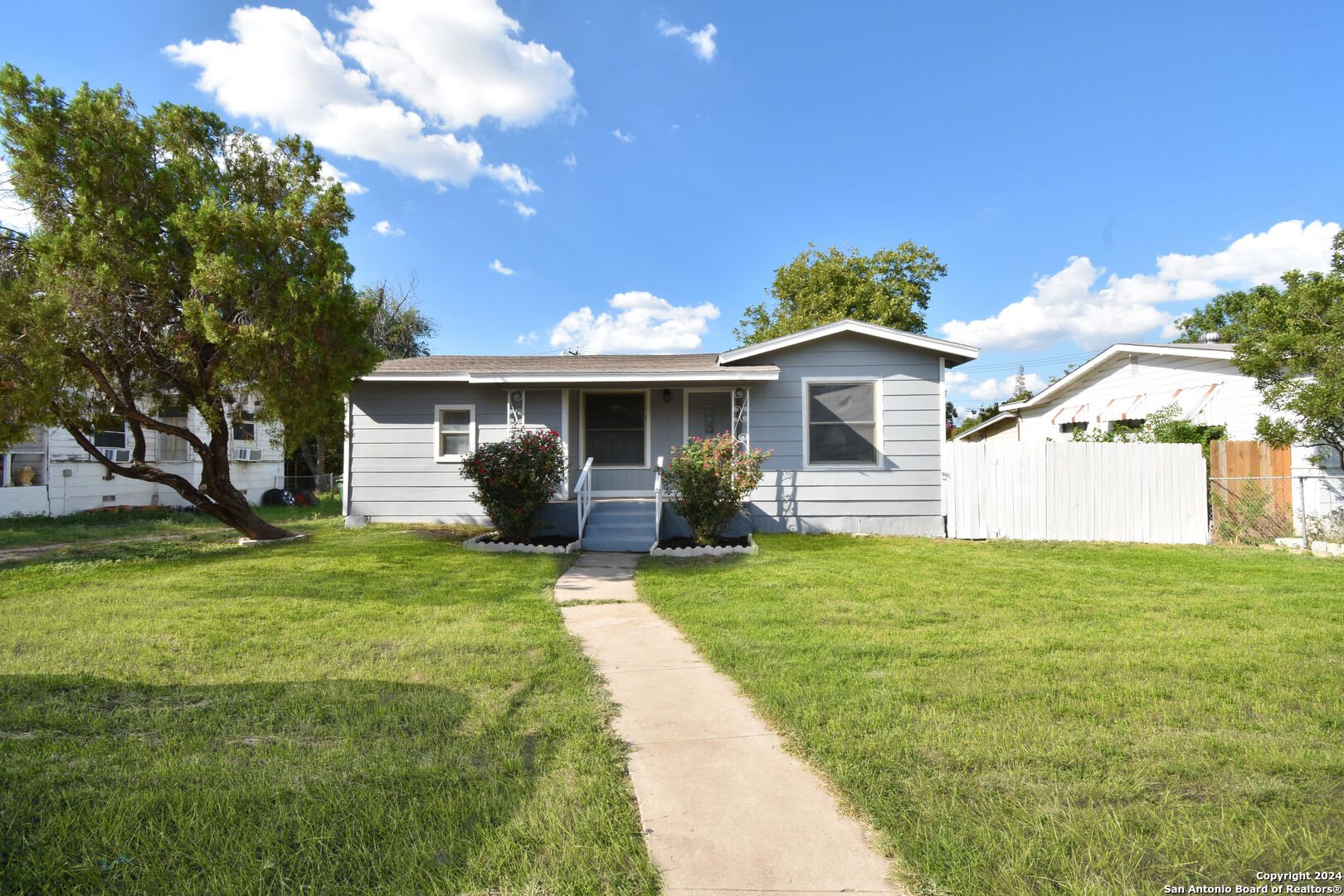127 GLENCOE DR, San Antonio, TX 78212 — photo 1