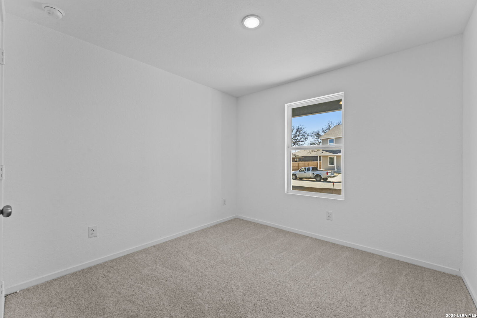 112 Ellendale Place, ,  78624 — photo 1
