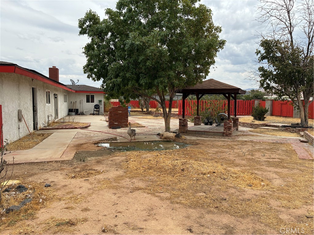 17721 Mauna Loa St, Hesperia, CA 92345 — photo 1