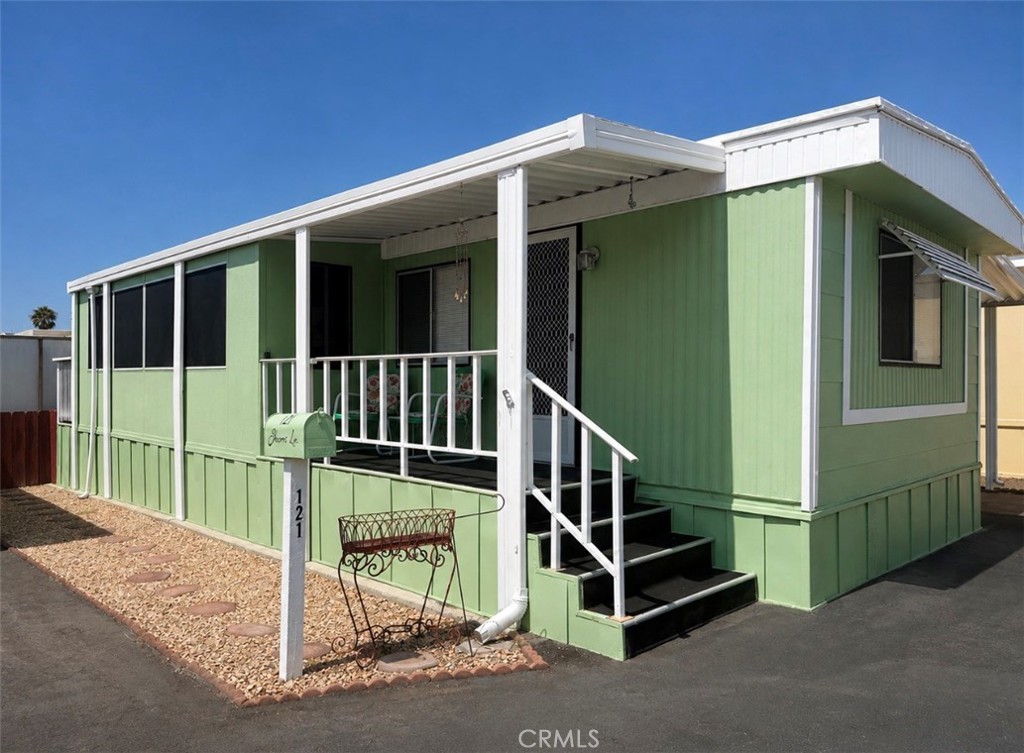 121 Sherri Ln, Oceanside, CA 92054 — photo 1