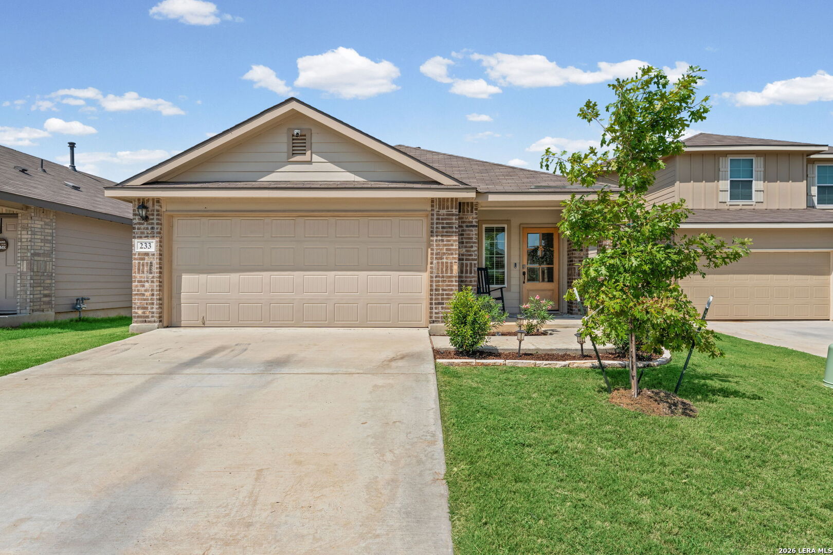 233 LEGENDARY TRAIL LOOP, Floresville, TX 78114 — photo 1