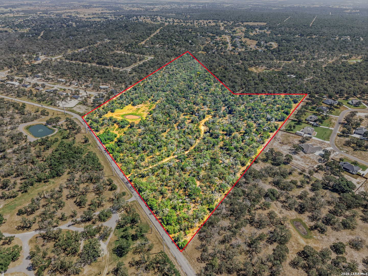 1581 County Road 321, La Vernia, TX 78121 — photo 1