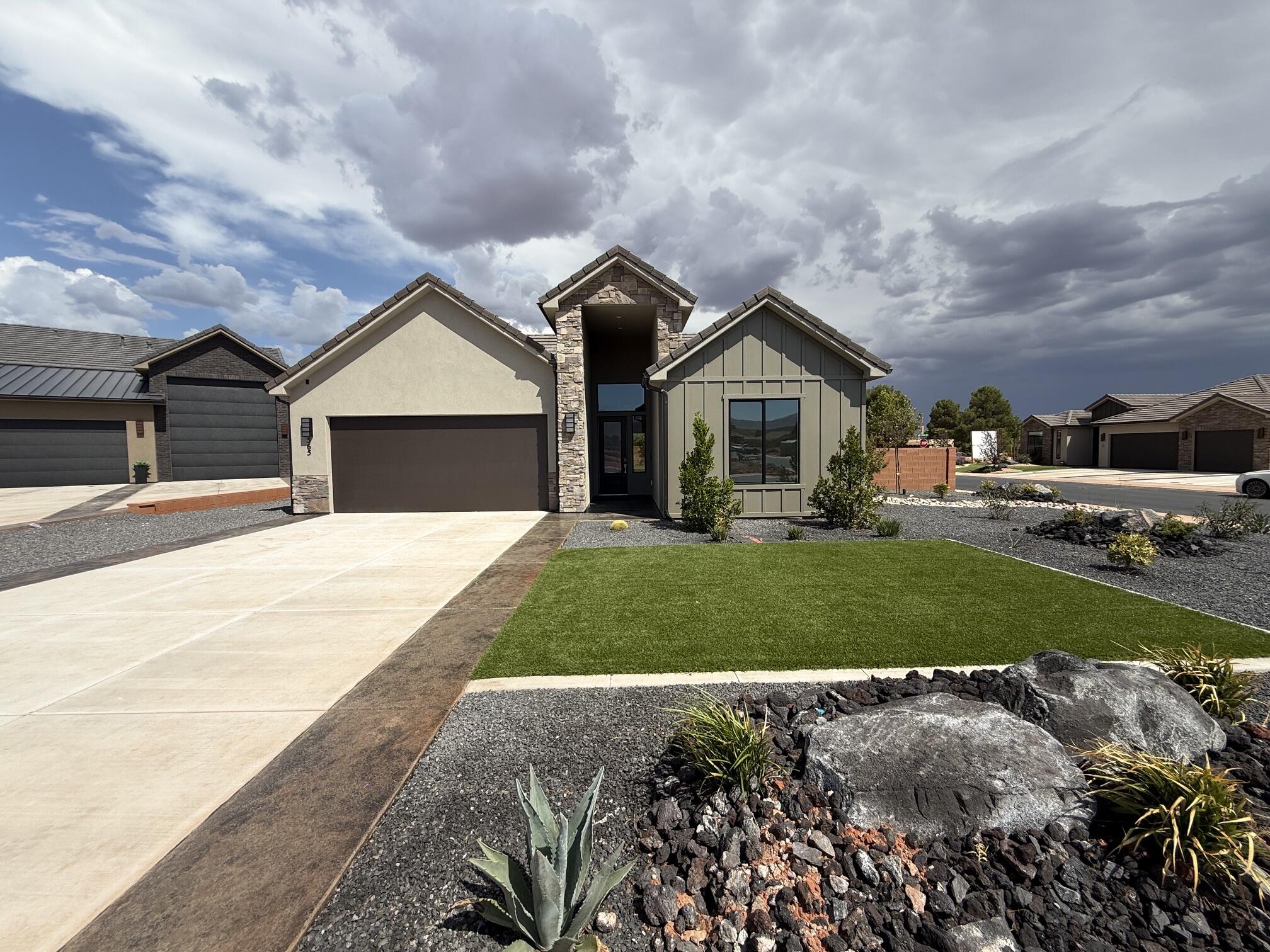565 S Harmony CIR, Ivins, UT 84738 — photo 1