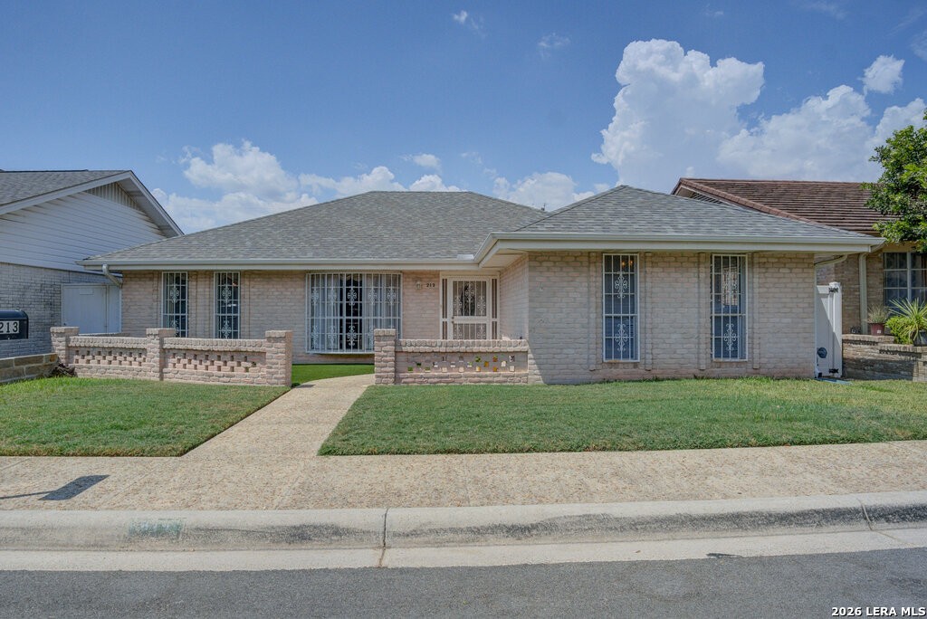 213 Fenwick, Windcrest, TX 78239 — photo 1