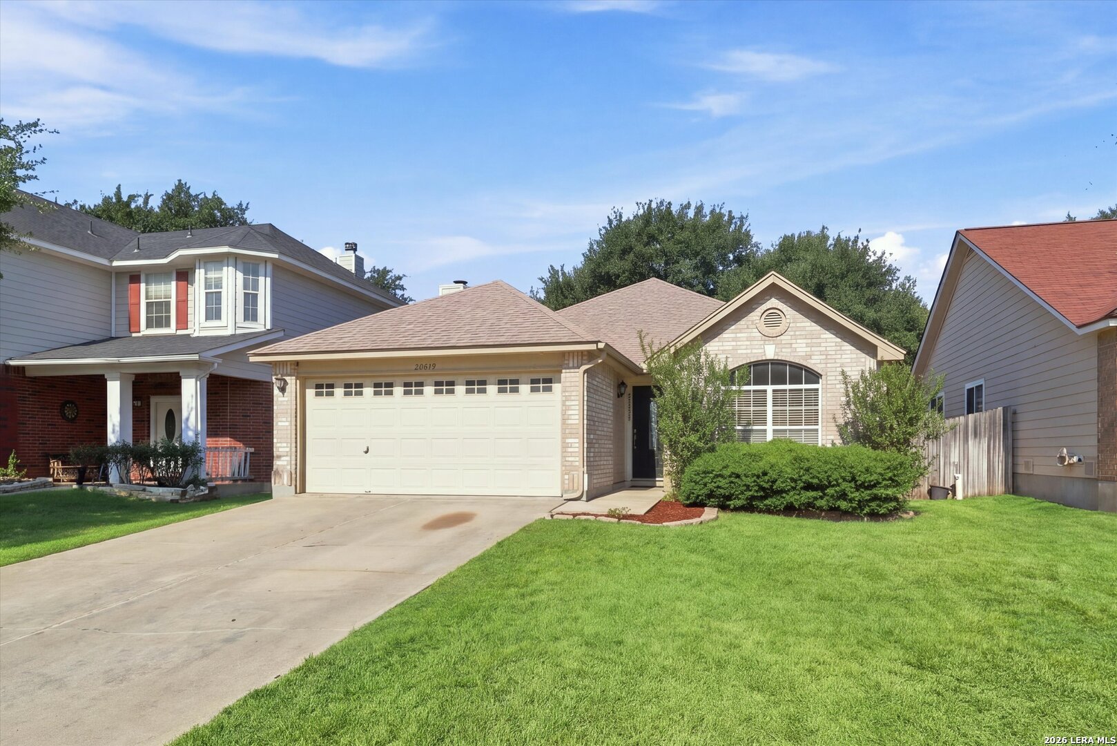 20619 Gathering Oak, ,  78258 — photo 1