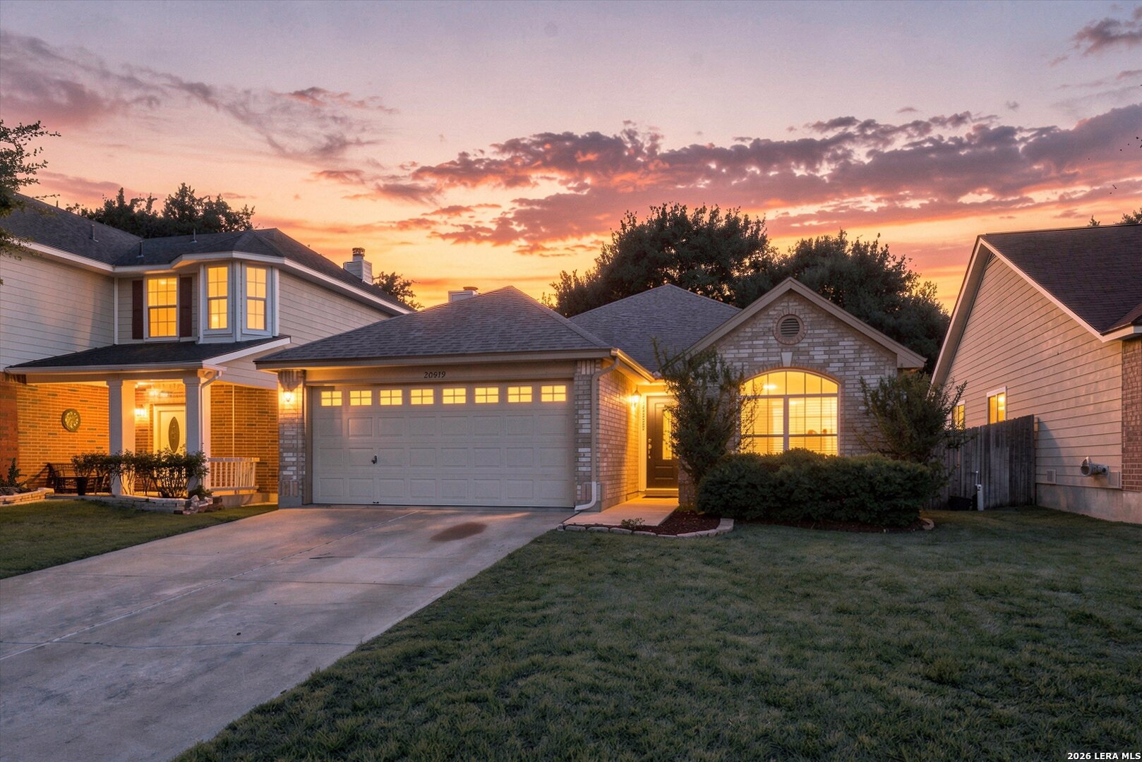 20619 Gathering Oak, San Antonio, TX 78258 — photo 1