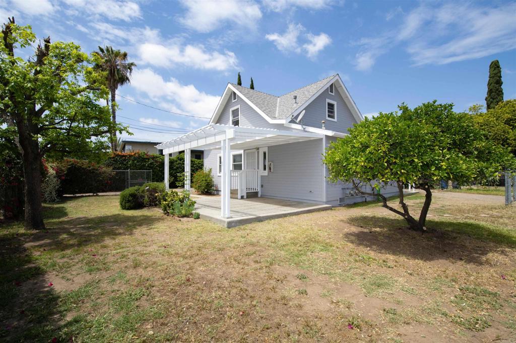 405 N Juniper Street, Escondido, CA 92025 — photo 1