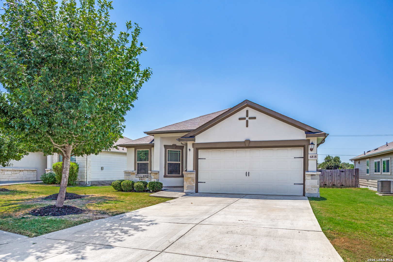 6818 Dashmoor Crk, San Antonio, TX 78244 — photo 1