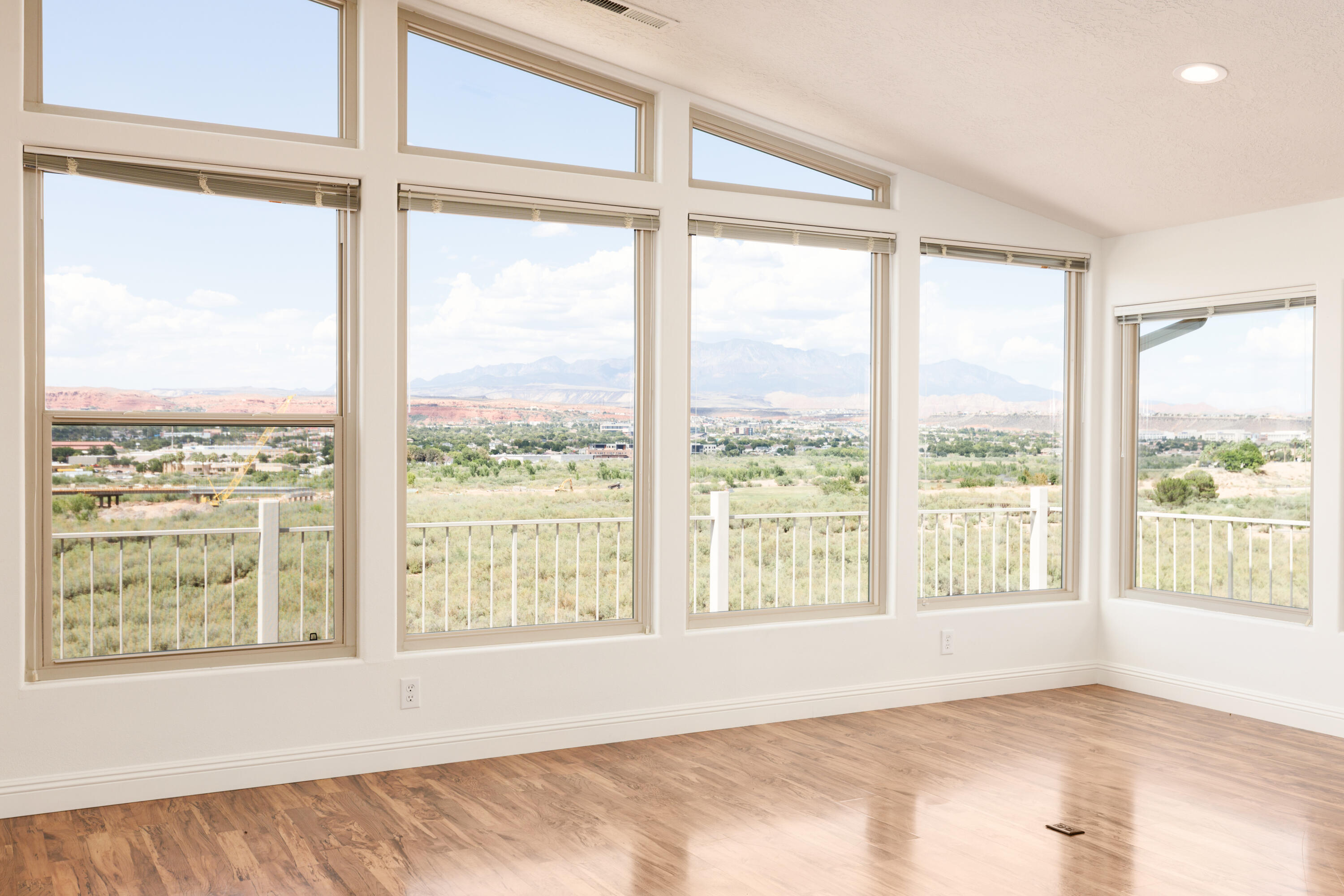 2162 S San Juan CIR, St George, UT 84790 — photo 1