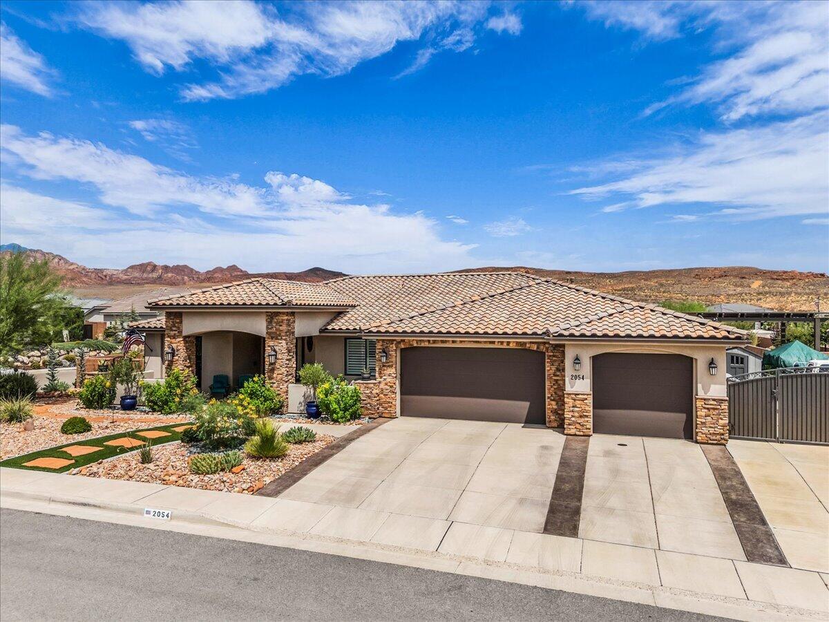 2054 N Red Sky DR, Washington, UT 84780 — photo 1