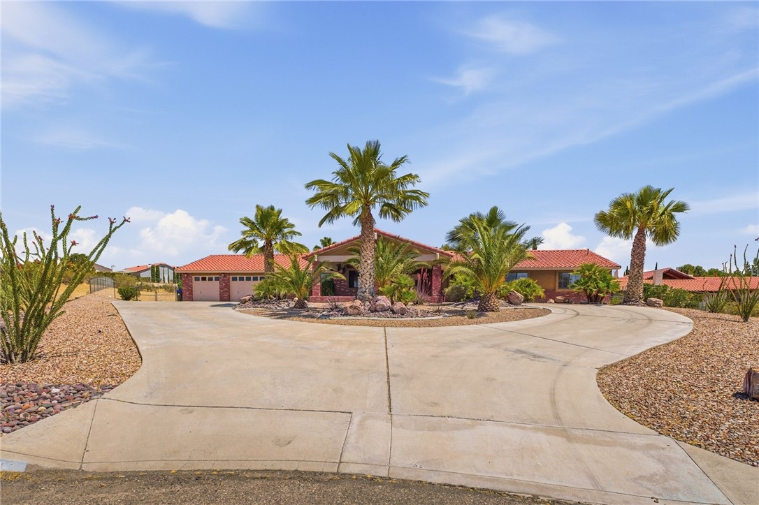 16385 Kamana Court, Apple Valley, CA 92307 — photo 1