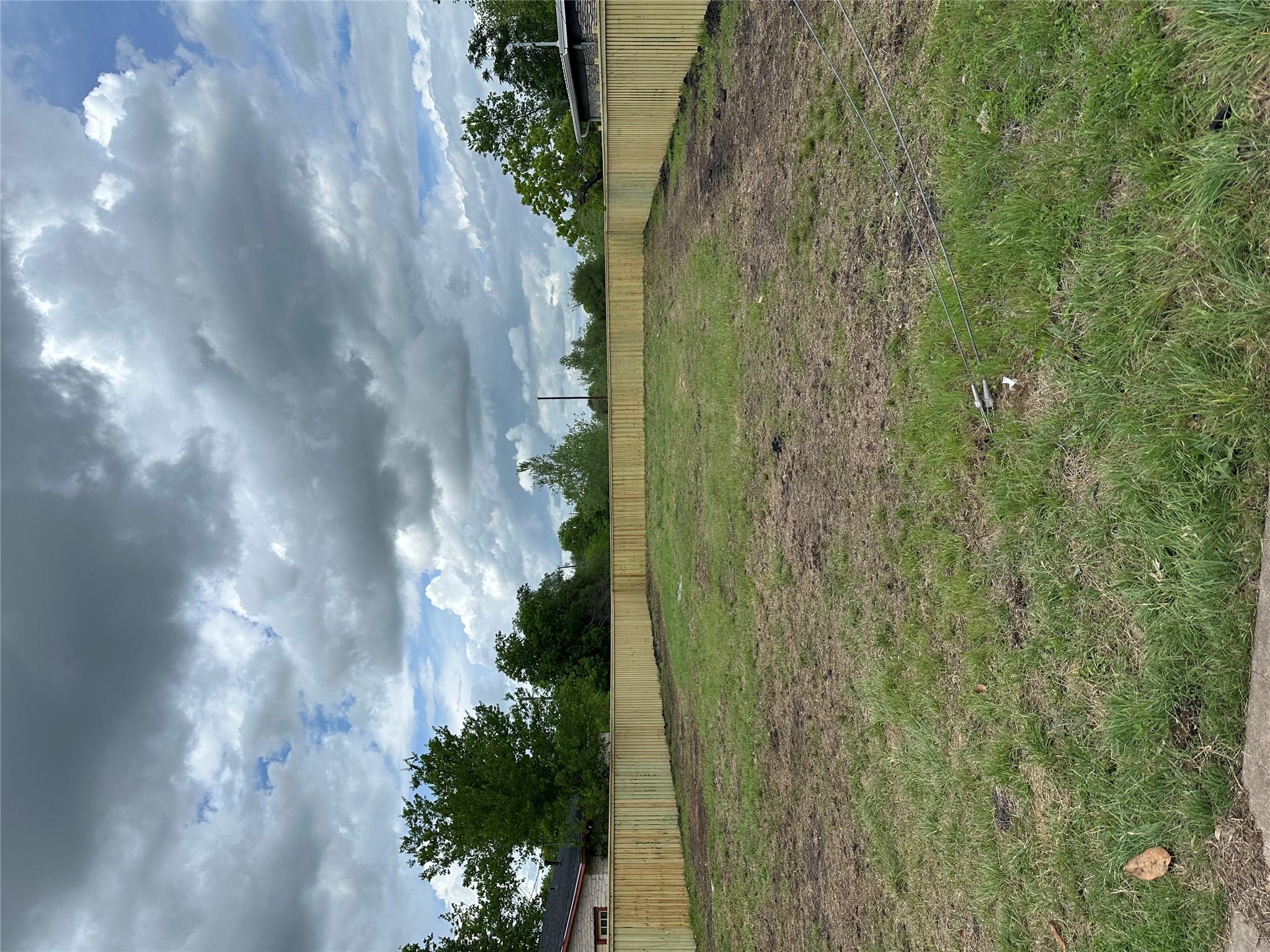 1310  Marshall St, Taylor, TX 76574 — photo 1