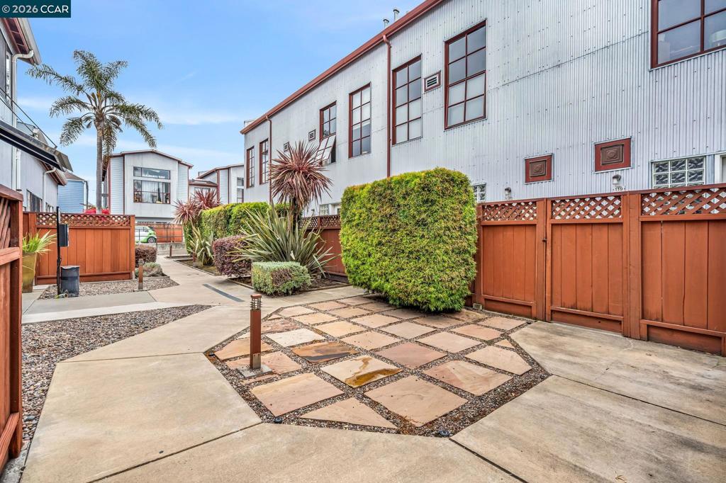 3116 Adeline St 110, Oakland, CA 94608 — photo 1