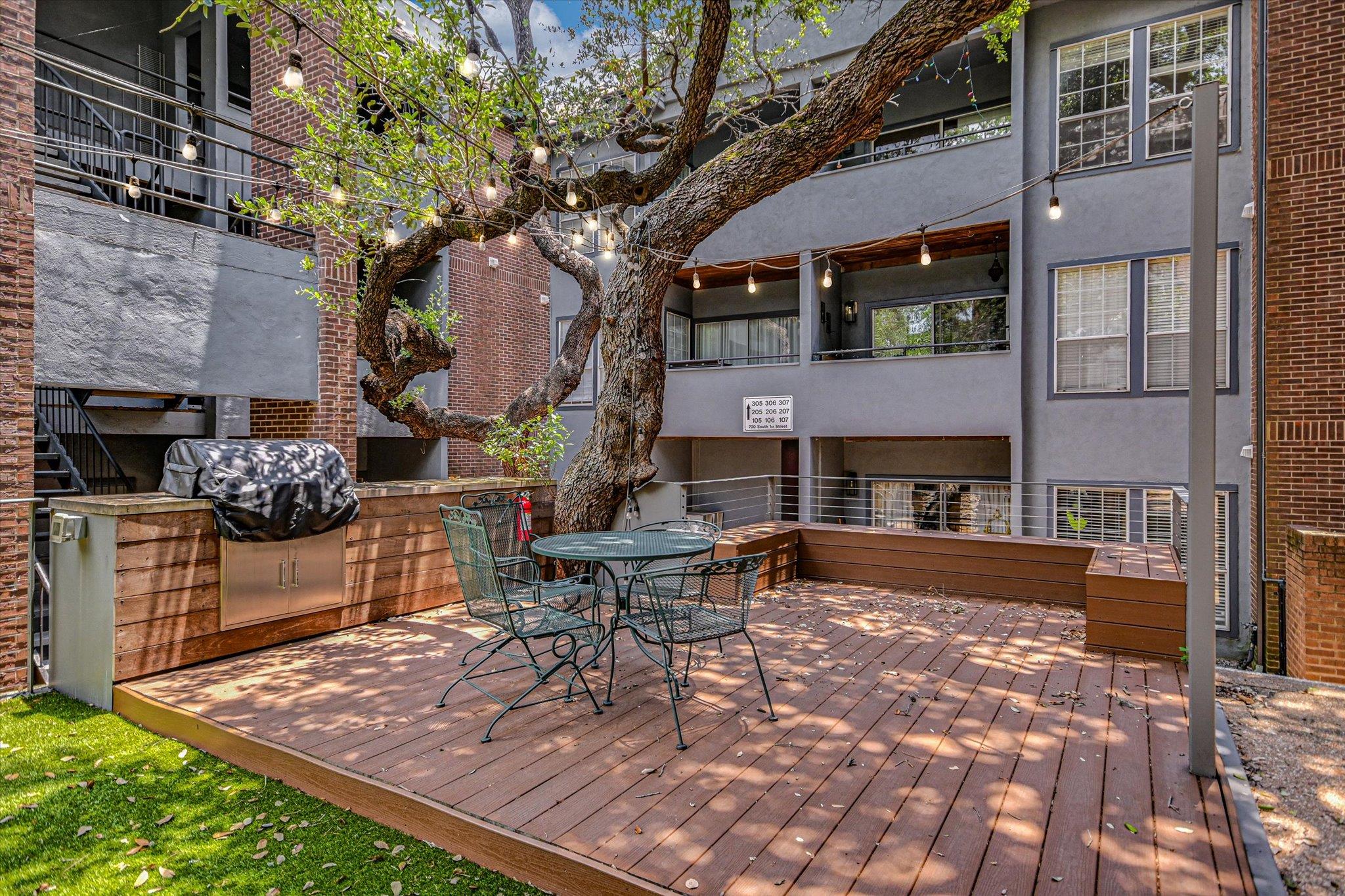 700  S 1ST St  #103, Austin, TX 78704 — photo 1