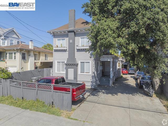 1832 Fruitvale Ave, Oakland, CA 94601 — photo 1