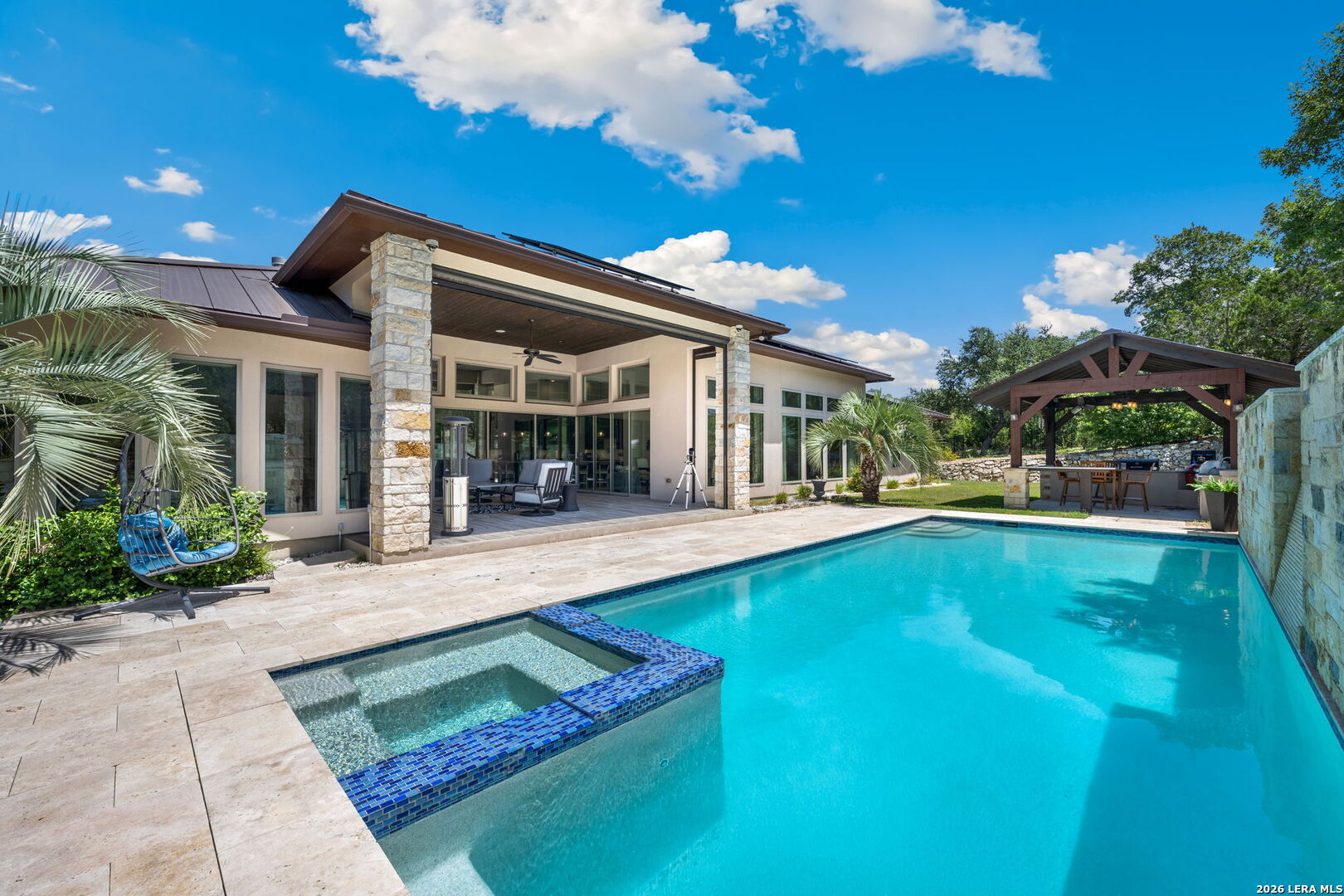 10542 Kendall Canyon, San Antonio, TX 78255 — photo 1