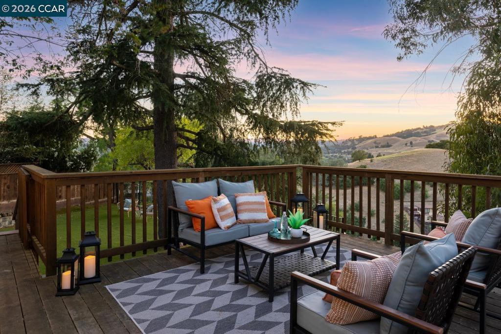 16 Ruth Court, Lafayette, CA 94549 — photo 1