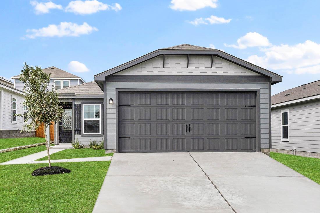205  Paradise Canyon Dr, Jarrell, TX 76537 — photo 1