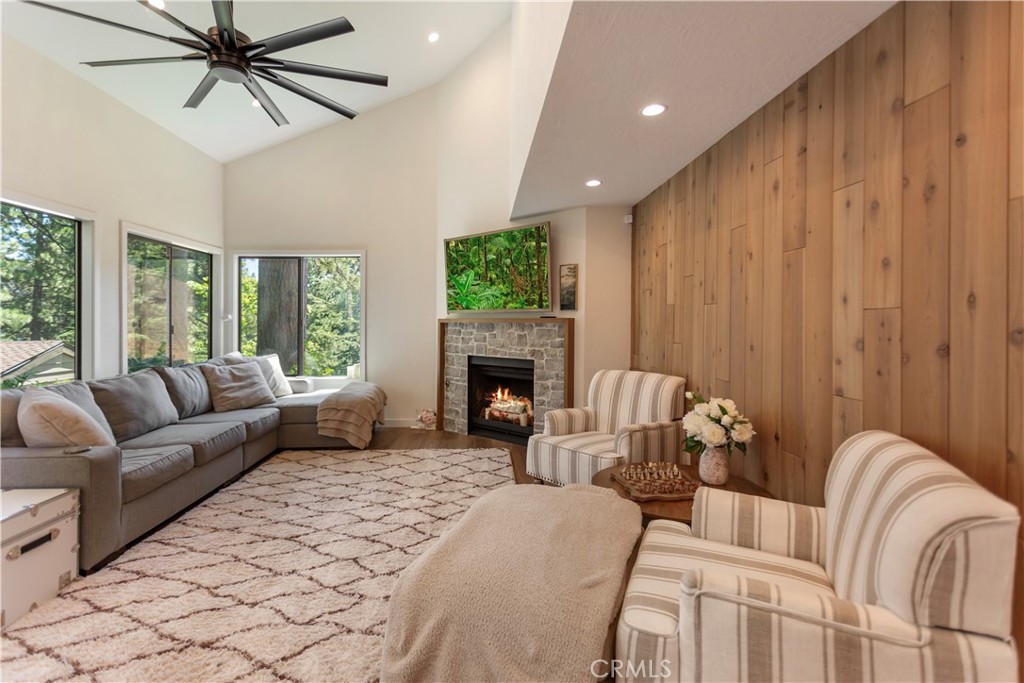 27721 Peninsula Drive 231, Lake Arrowhead, CA 92352 — photo 1