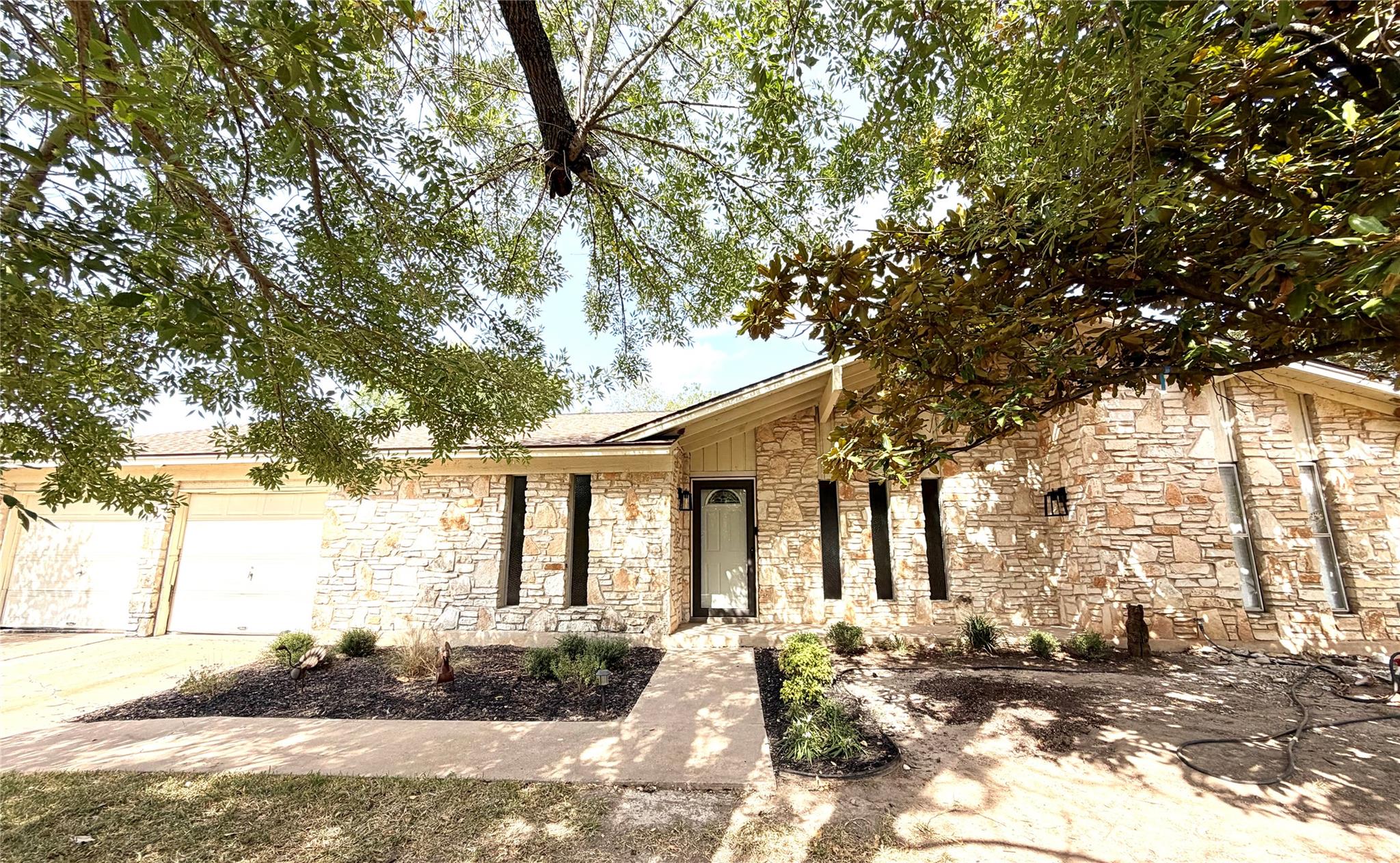 12312 Knoll Ridge Dr, Austin, TX 78758 — photo 1