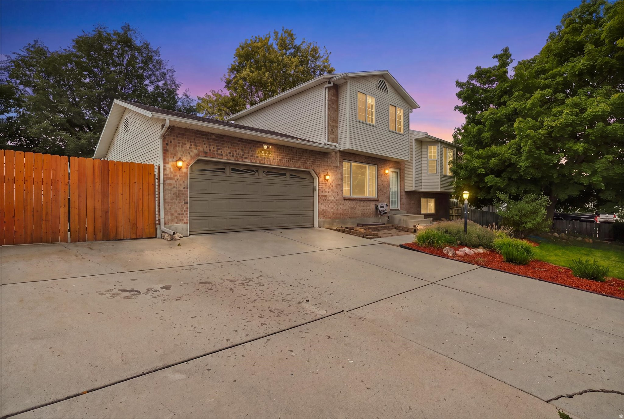 3972 S LATIMER DR, West Valley City, UT 84120 — photo 1