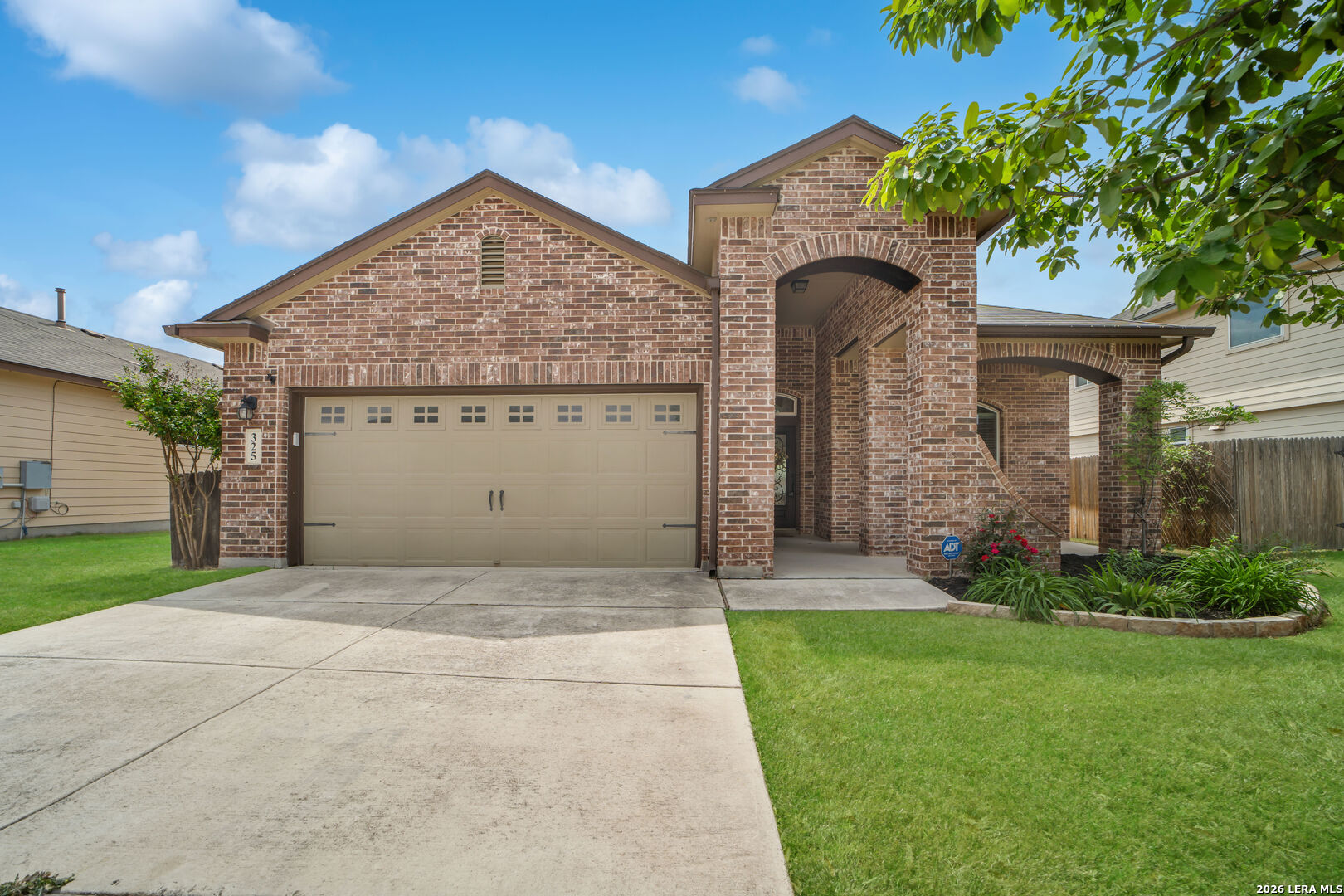 325 Oak Creek Way, New Braunfels, TX 78130 — photo 1