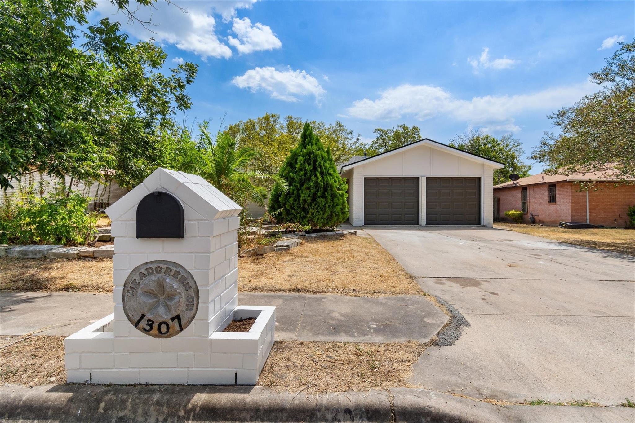 1307 Meadgreen Dr, Austin, TX 78758 — photo 1