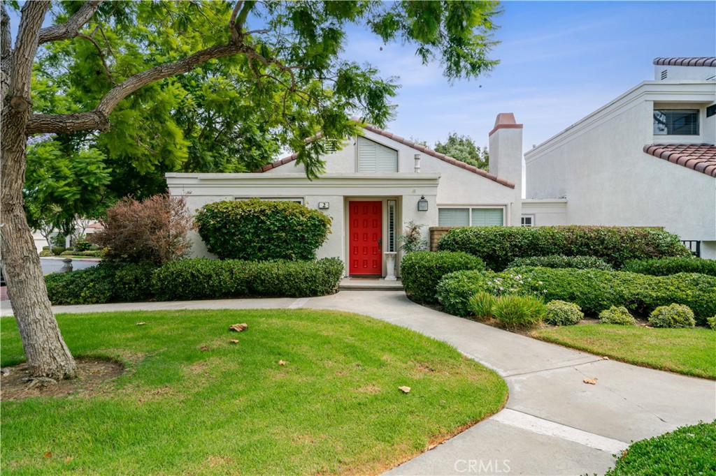 2 Morena 4, Irvine, CA 92612 — photo 1