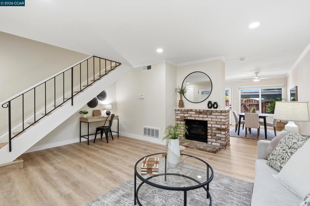 1571 Schenone Ct A, Concord, CA 94521 — photo 1