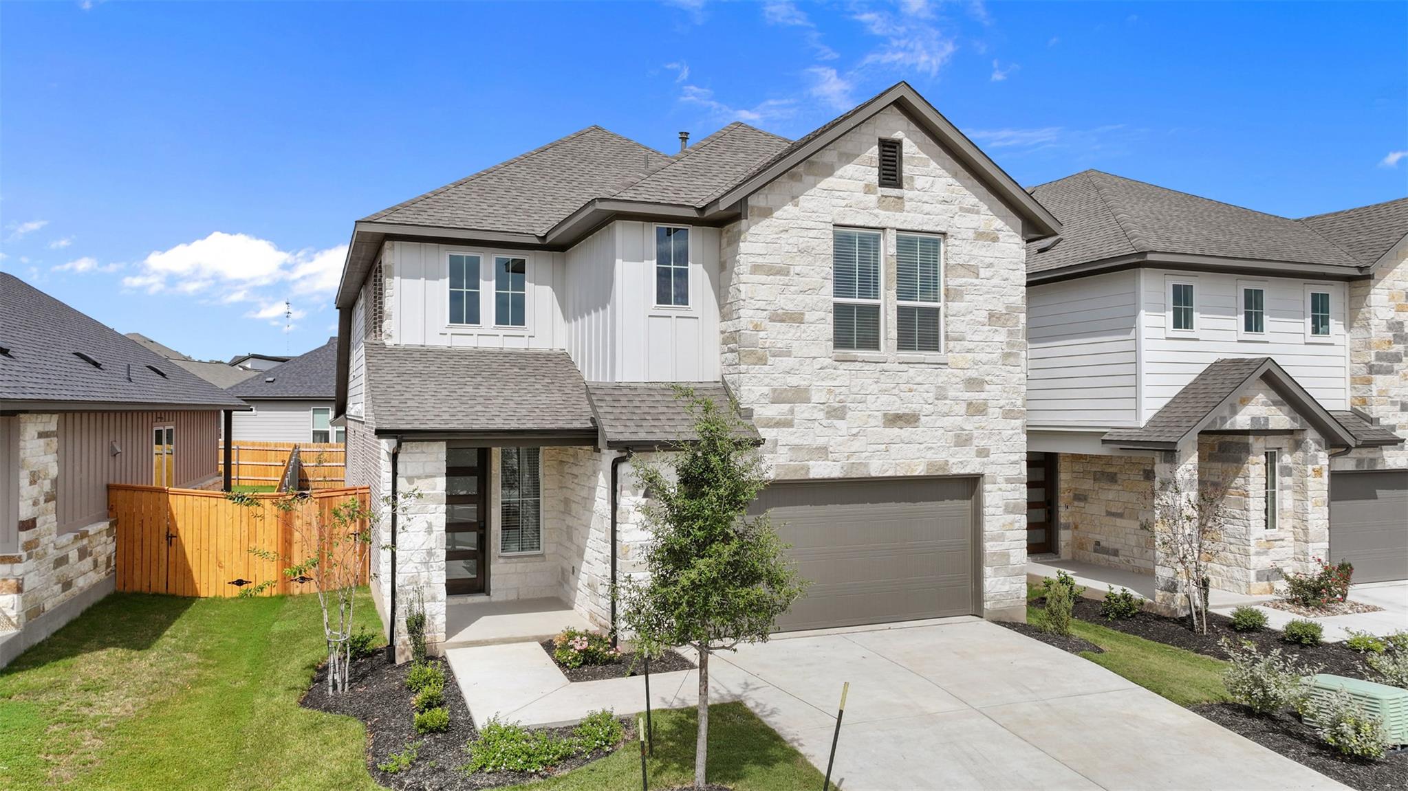 1129 N Roger Hanks Pkwy, Dripping Springs, TX 78620 — photo 1